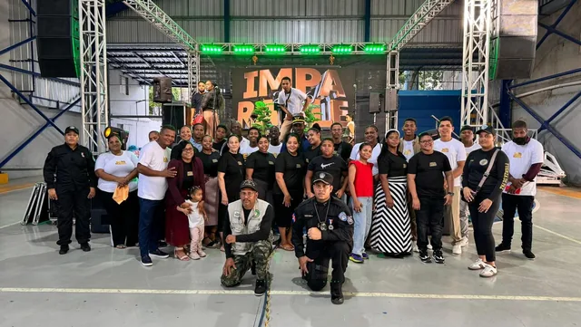 Salida de evangelismo en las calles de Villa Juana